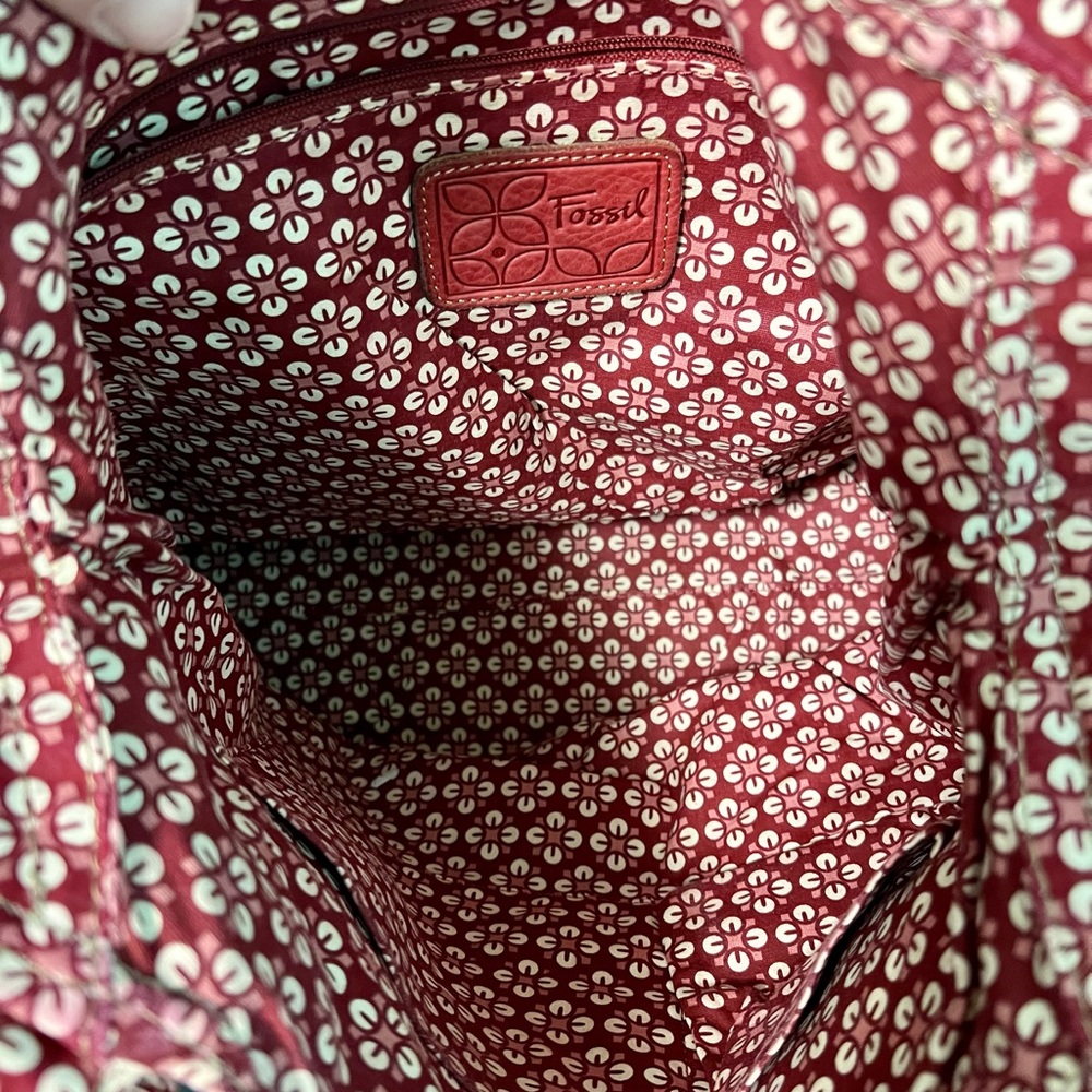 Like New! Fossil Bag And Matching Wallet - image 4